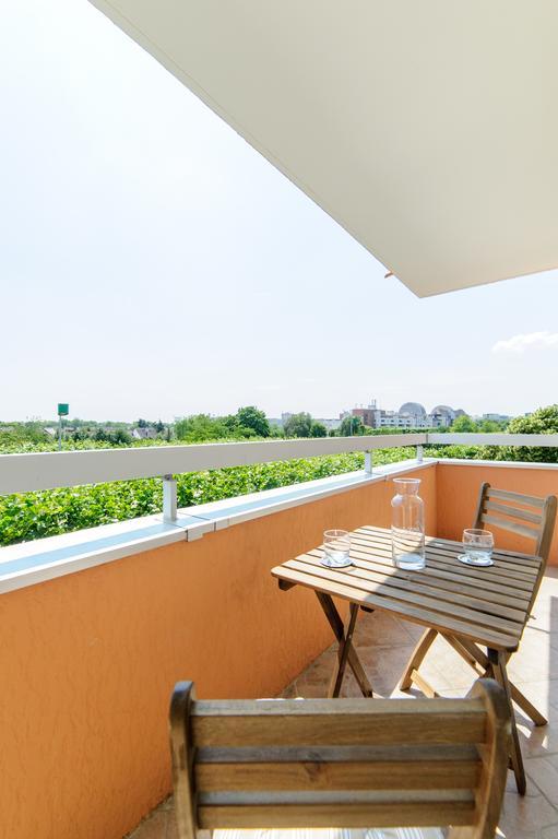 Le Marnois-Gare Apartment Нуази-ле-Гран Стая снимка
