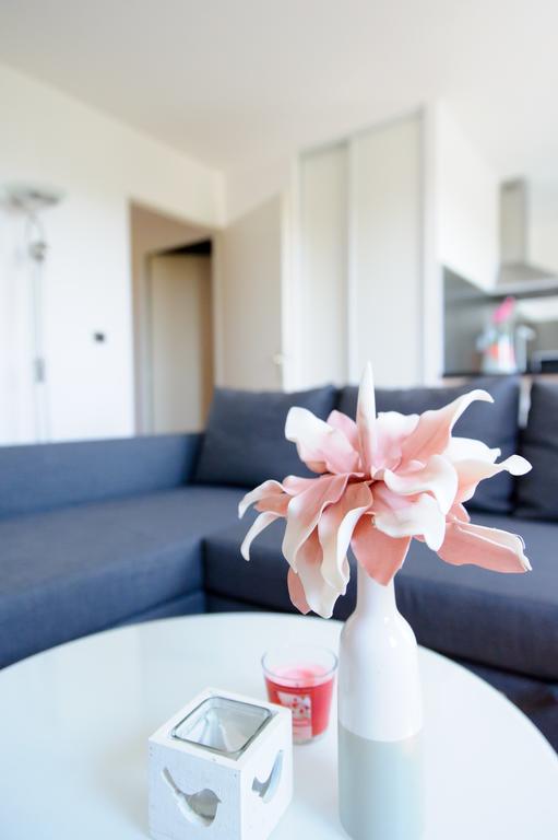 Le Marnois-Gare Apartment Нуази-ле-Гран Стая снимка